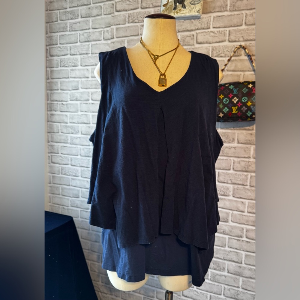 2 for $10 Layered blue tank top T-shirt, material super comfy super cute